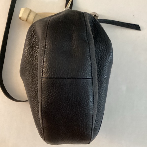 Vince  Camuto black leather hobo bag - Picture 4 of 10